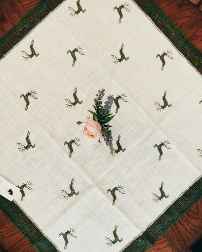 Picture of Eugen Übelhör Hirsch Mitteldecke Grün- Green Stag Square Table Runner